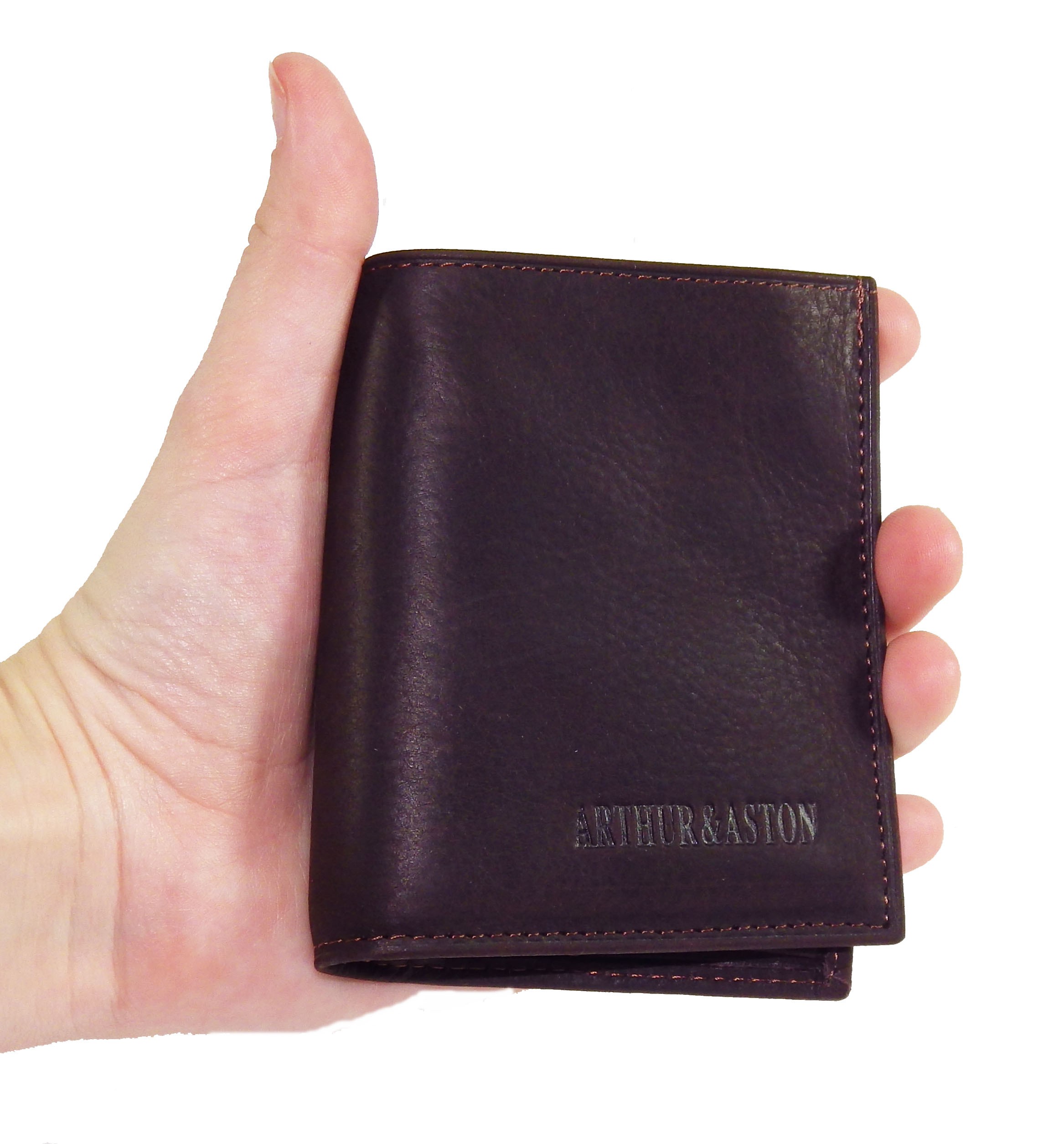 avis arthur et aston